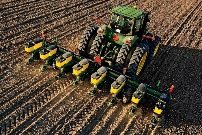 Дмитрий Патрушев: в России в 2025 году посевная площадь вырастет до 84 миллионов гектаров